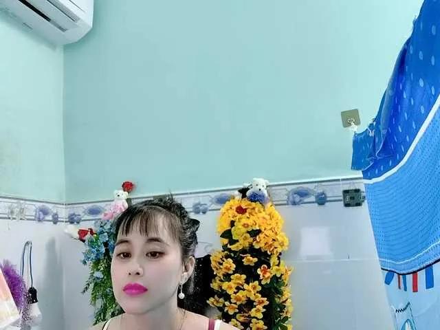 Offline Youngsee69 on BongaCams