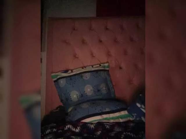 Freechat yulittlestar28 on BongaCams