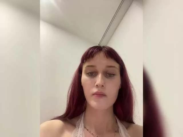 Offline z0mbieGirl on BongaCams