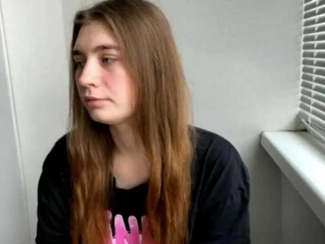 Offline ZonaLampron on BongaCams