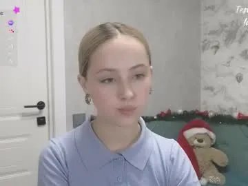 _chloenovel_ on Chaturbate