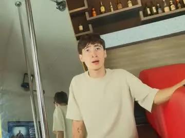 Away _dantfox_ on Chaturbate