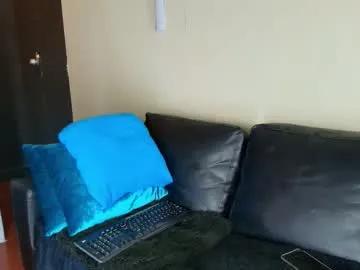 Away _dantfox_ on Chaturbate