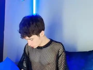 Away _dantfox_ on Chaturbate