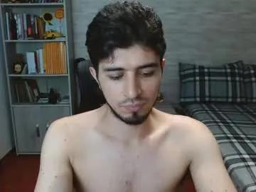 Freechat aaron_paul_ on Chaturbate