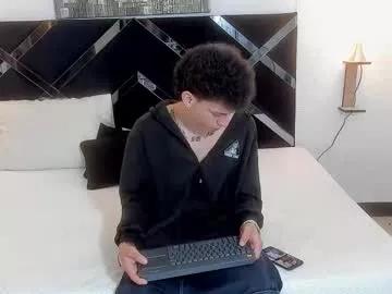 adriano_bigcock on Chaturbate