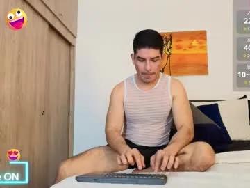 andrewstelee on Chaturbate