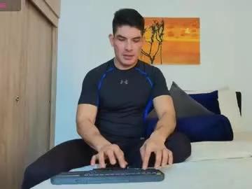 andrewstelee on Chaturbate
