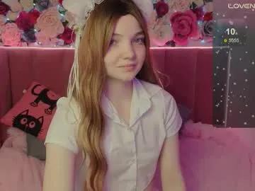 Freechat animealica on Chaturbate