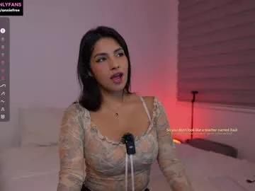 Freechat annieguzman_ on Chaturbate