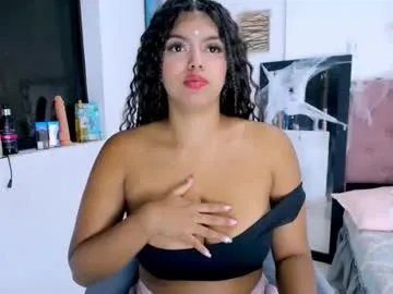 Freechat antonella_mcry on Chaturbate