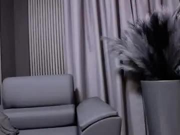 Freechat antoniovalentinidiamond on Chaturbate