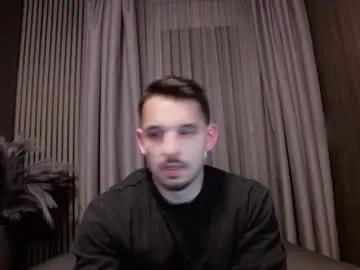 Freechat antoniovalentinidiamond on Chaturbate