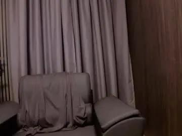 Freechat antoniovalentinidiamond on Chaturbate