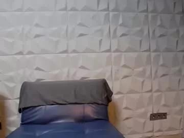 Freechat antoniovalentinidiamond on Chaturbate