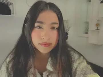 anyeluz_z on Chaturbate