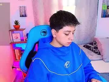 Away arontroy_wi on Chaturbate