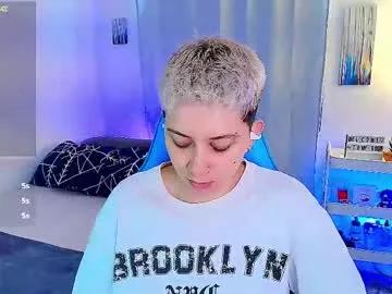 Away arontroy_wi on Chaturbate