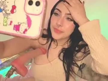 Away ashlynnlowe_ on Chaturbate