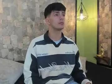 Freechat axel_draven on Chaturbate