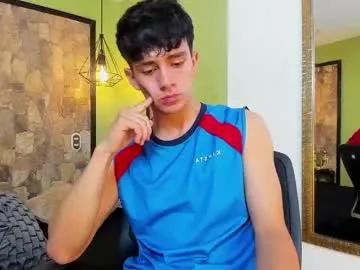 Freechat axel_draven on Chaturbate