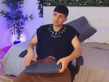 Freechat axel_draven on Chaturbate