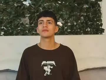 Freechat axel_draven on Chaturbate