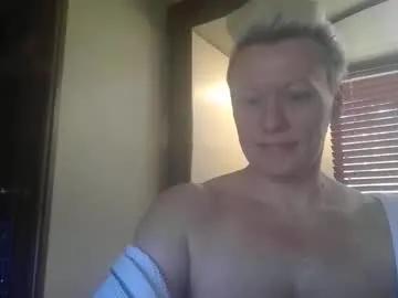 babygotbakkkk — Eat Lunch & Clean With Me #bigassandtitties #bigassandtits #tattoos #hungrymilf