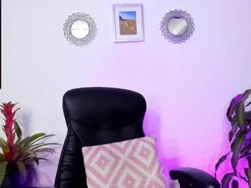 bella_thorne3 on Chaturbate