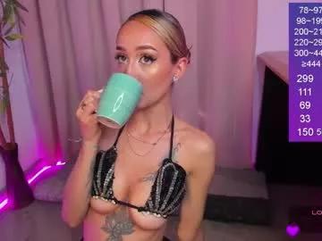 bella_white19 on Chaturbate