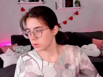 Group bellacaress on Chaturbate