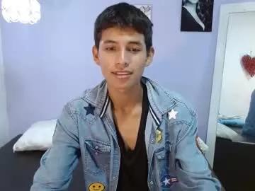 Freechat bellamy_094 on Chaturbate