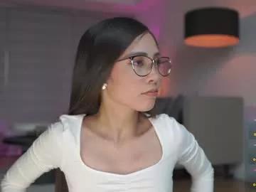 Freechat belle_adrienne on Chaturbate