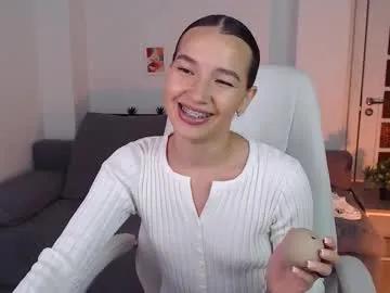 Freechat bellla_haddid on Chaturbate