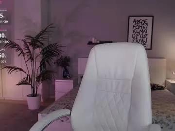 Freechat bellla_haddid on Chaturbate