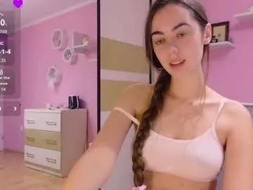 Private bratty_bun on Chaturbate