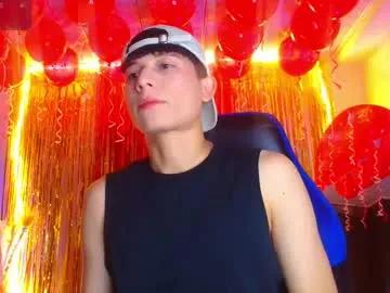 Freechat bryam_hot on Chaturbate