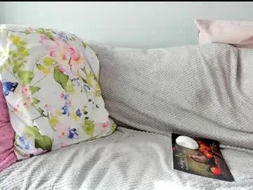 Freechat camillabenz on Chaturbate