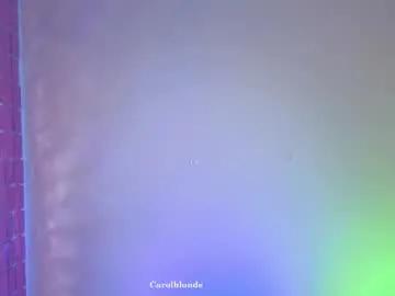 carolblonde on Chaturbate