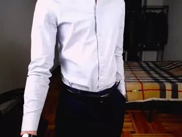 charlieseyer on Chaturbate