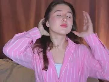 Away chelsiecleal on Chaturbate