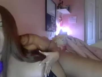 Freechat chubbybunnyxoxo222 on Chaturbate