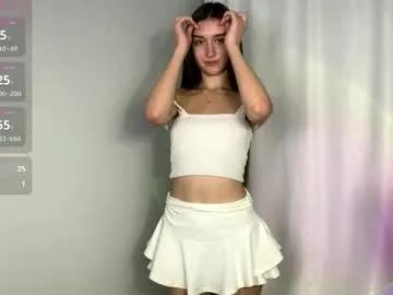 cloudbae — Hello my name is Kelly! Glad to see you! #teen #New #Cute # Shy. Goal:lets gently touch my legs [0 tokens remaining]