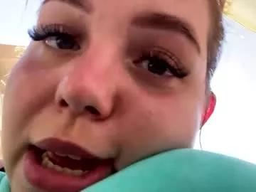 Freechat courteous_raspberrrry on Chaturbate