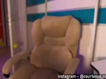 Freechat courteous_raspberrrry on Chaturbate