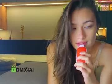 Freechat crazzy_cherry on Chaturbate