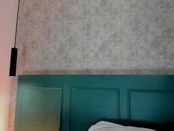 Freechat cristal_roberts_ on Chaturbate