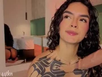 Freechat cristal_roberts_ on Chaturbate