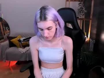 Freechat crystalluna__ on Chaturbate