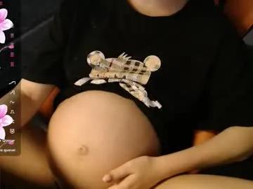 Private crystalyss on Chaturbate